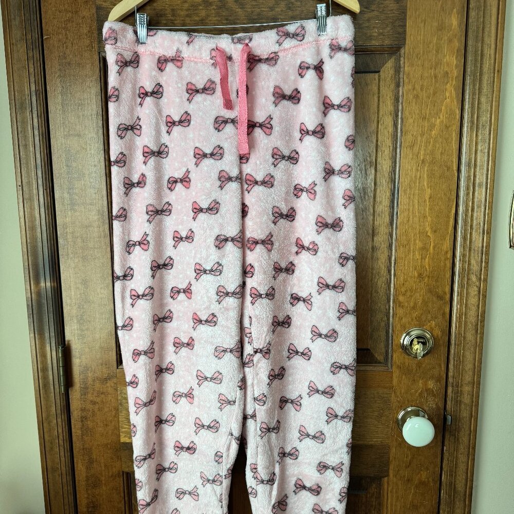 Attraction de Nuit Pink w/Dark Pink Bows Lounge Pants Large